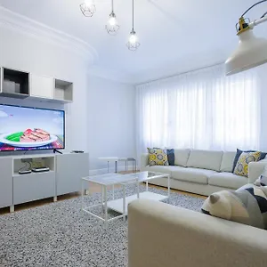 Respira Guggenheim Pinchos Y Cultura By Urban Hosts Apartamento